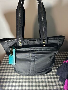 Vintage Coach Black Hampton Tote F10696